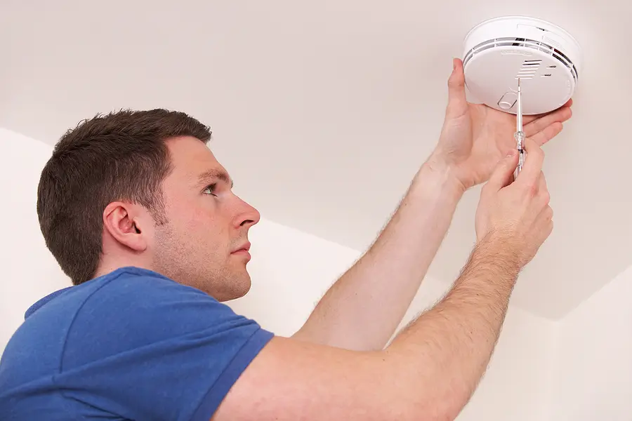 Why Homeowners in Naples Need to Prioritize Smoke and Carbon Monoxide Safety