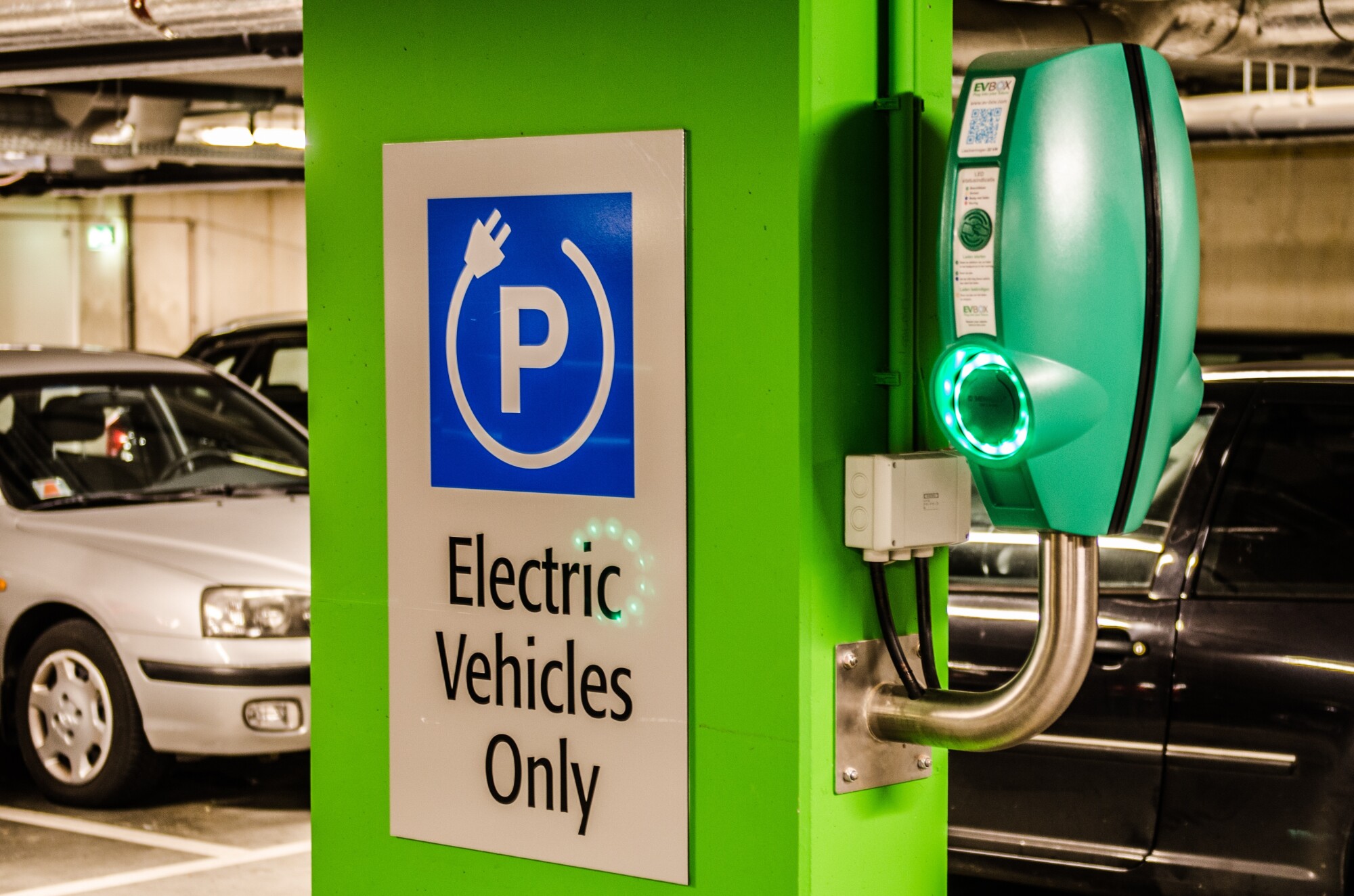 5 Benefits of Installing an EV Charging Station at Home In Sarasota, FL