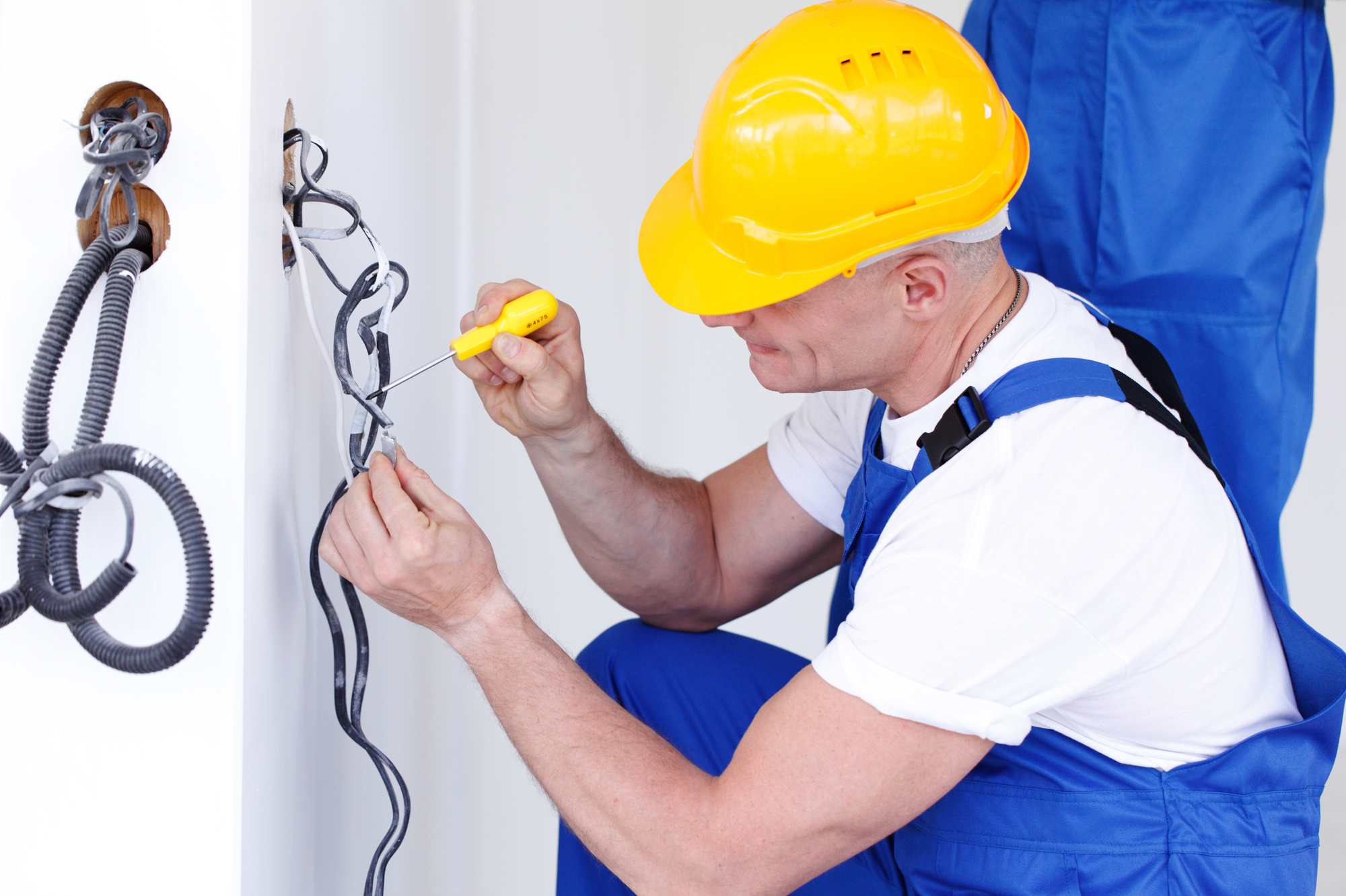 3 Tips for Hiring Affordable Electrical Services for Your Budget